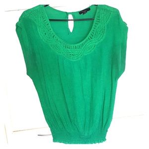 F21 Bright Green Spring Top, Medium